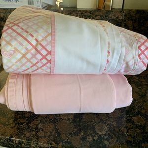 Two sets full size sheets EUC PB TEEN & Roxy 😎
